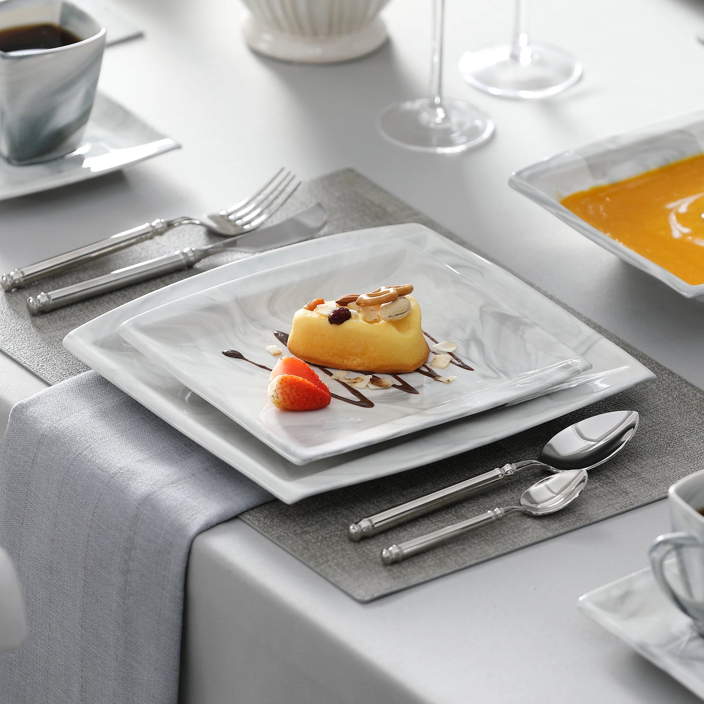 MALACASA Porcelain Dinnerware Set Service For Twelve