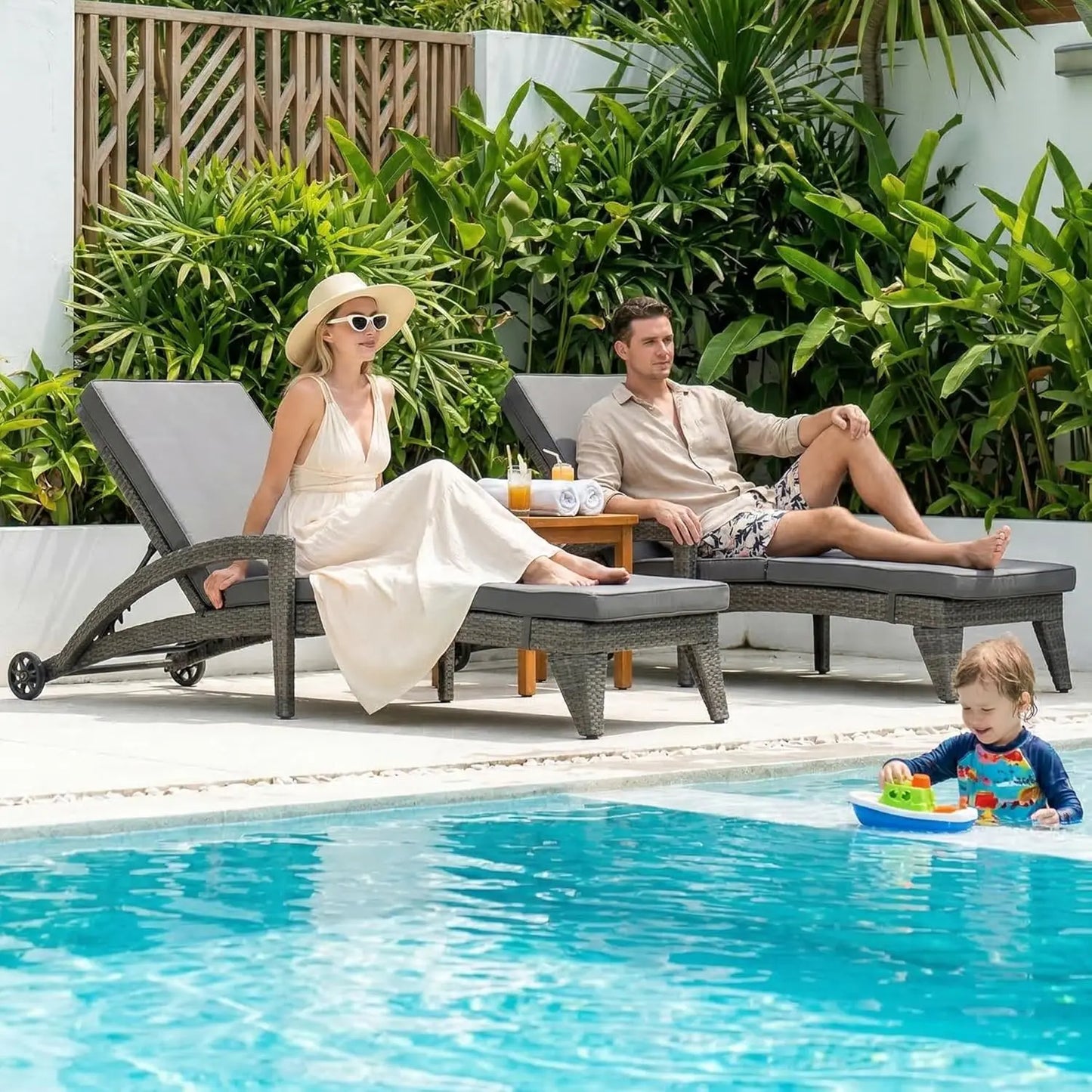 Adjustable Upholstered Chaise Lounge Set With Wicker Recliners